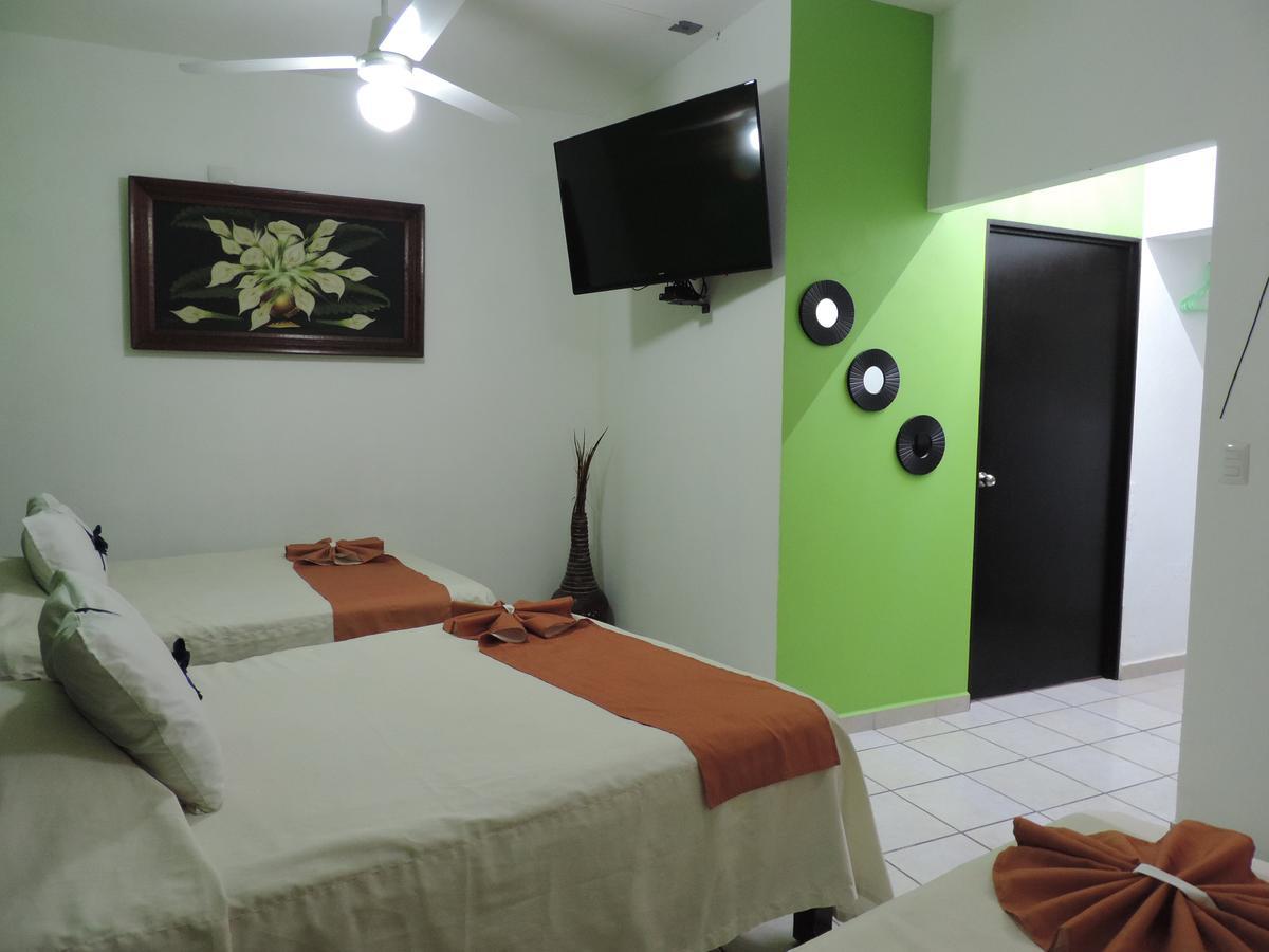 Hotel Hospedajes Del Rey Colima Exterior photo